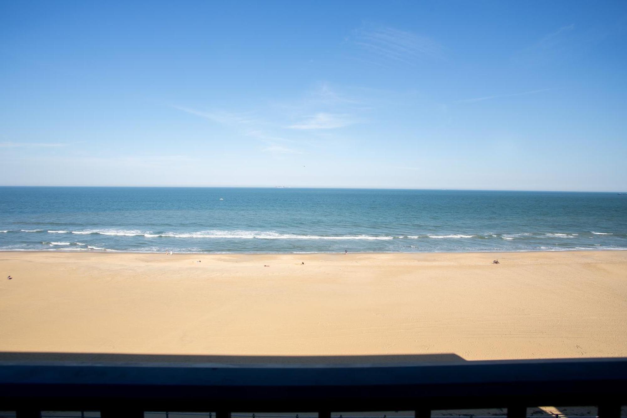 The Barclay Towers Hotel And Resort Virginia Beach Exterior photo