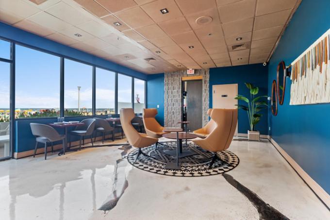 The Barclay Towers Hotel And Resort Virginia Beach Exterior photo