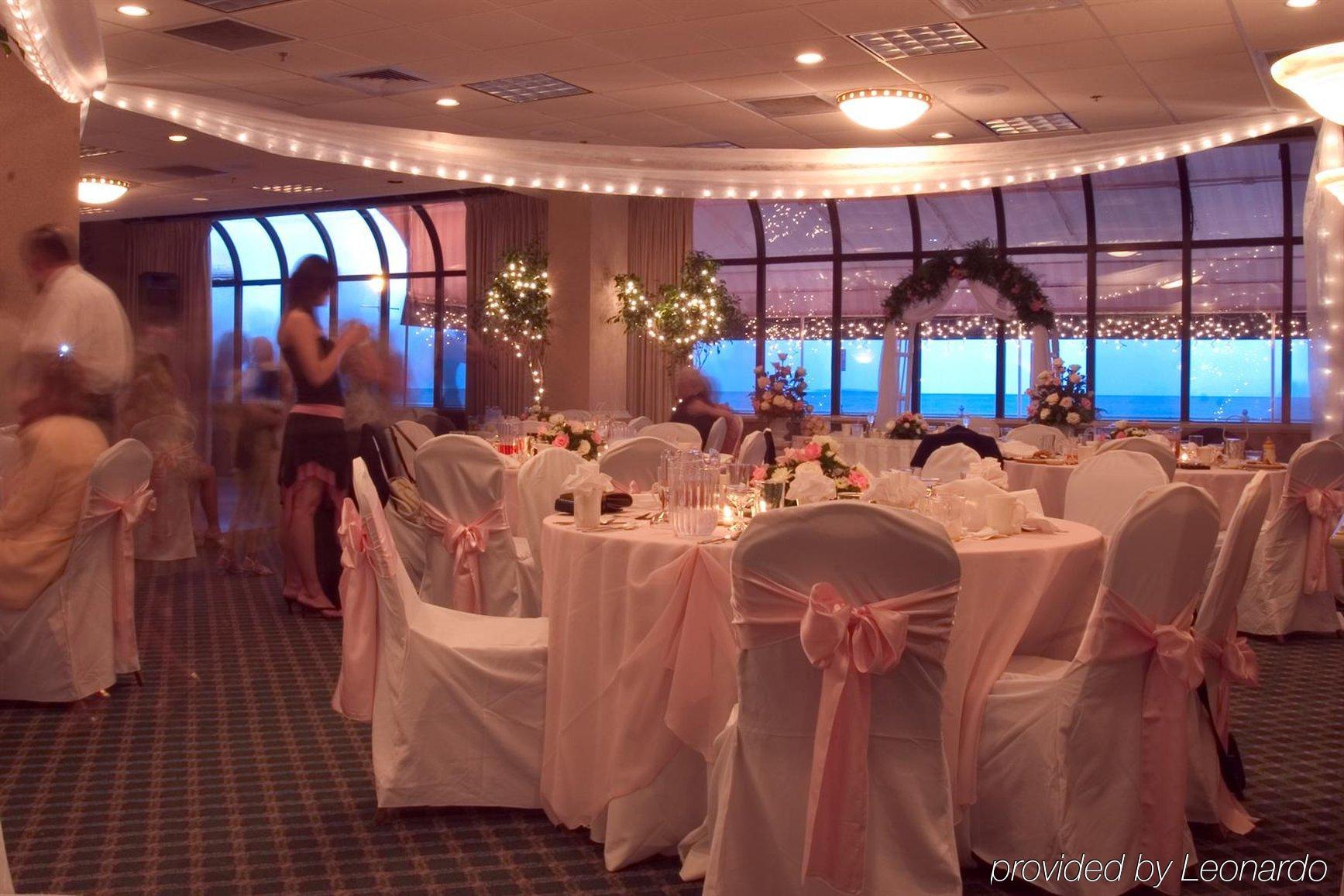 The Barclay Towers Hotel And Resort Virginia Beach Restaurant photo