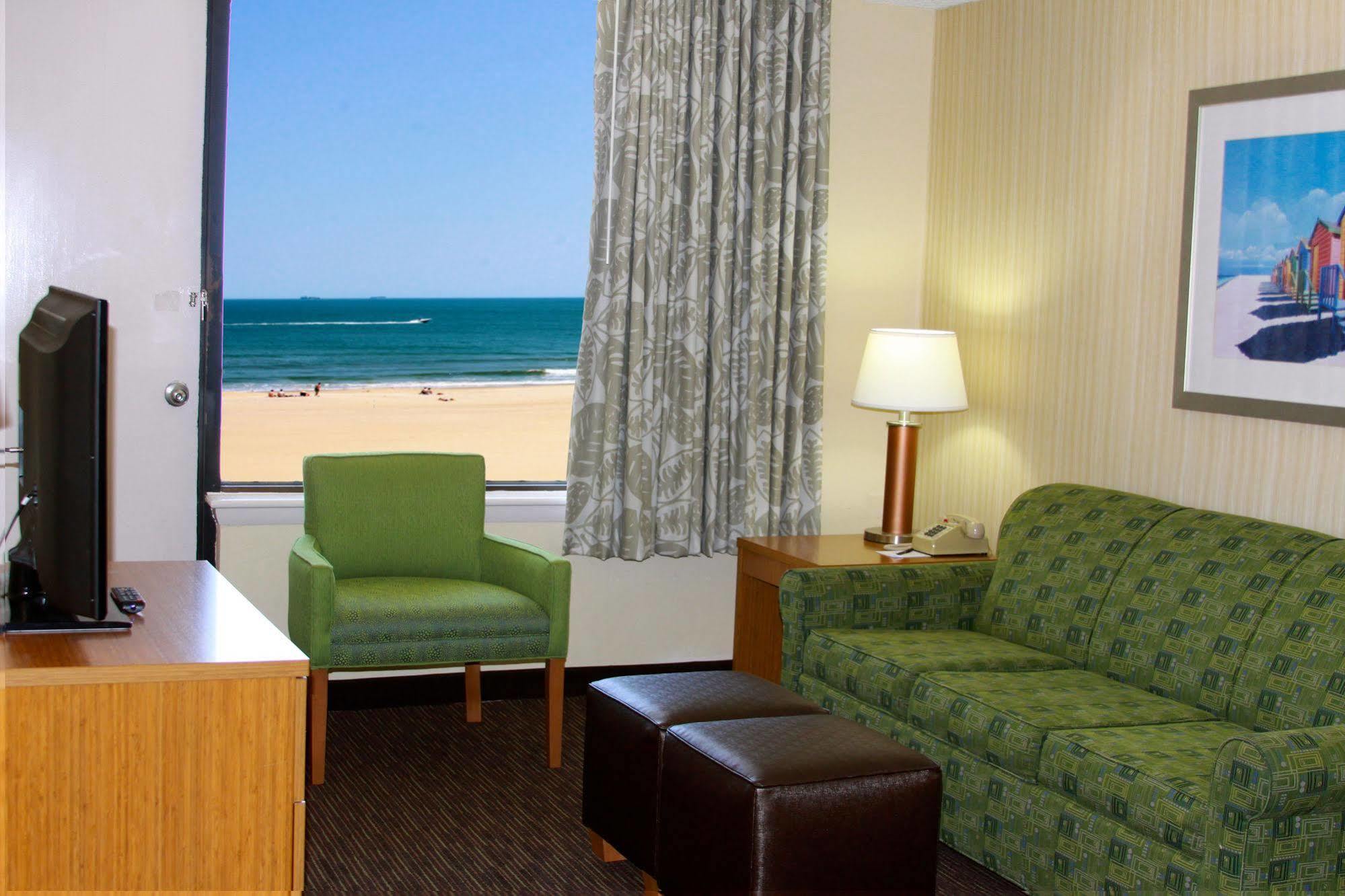 The Barclay Towers Hotel And Resort Virginia Beach Exterior photo